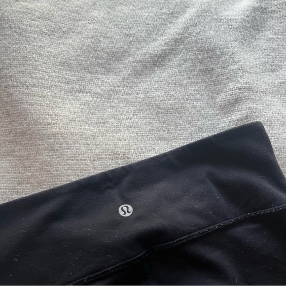 LULULEMON Leggings - Picture 3 of 6